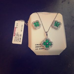 Emerald jewelry Set